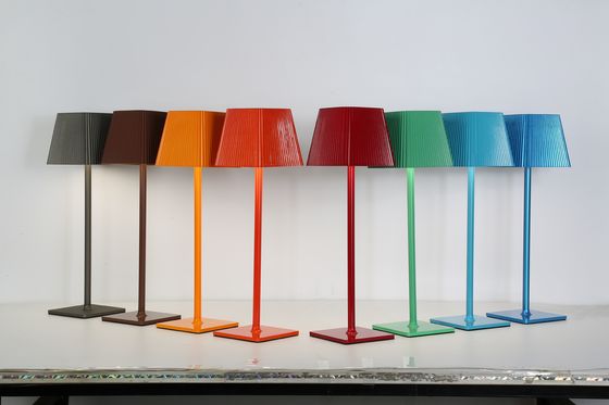 Lâmpada de escritório LED com sensor de toque com brilho ajustável AC100-240V DC 5V/1A